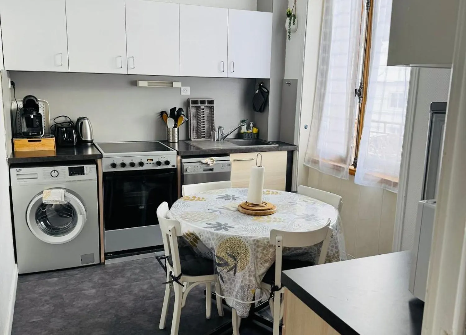 Appartement Situe Au Coeur Du Village Du Mont-Dore Apartment